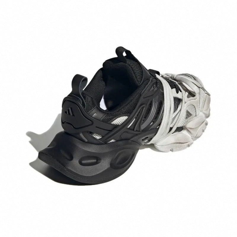 XLG Runner Deluxe Grey Black Low Running Sneakers