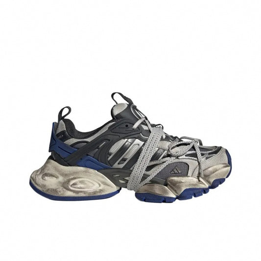 XLG Runner Deluxe Grey Low Running Sneakers