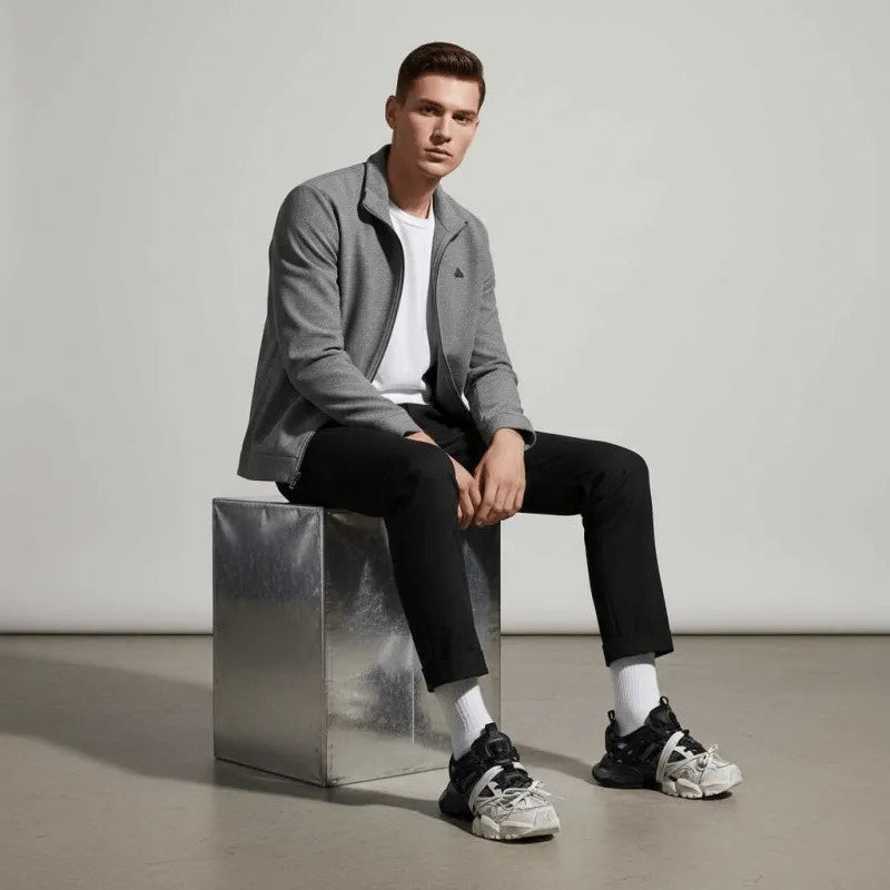 XLG Runner Deluxe Grey Black Low Running Sneakers