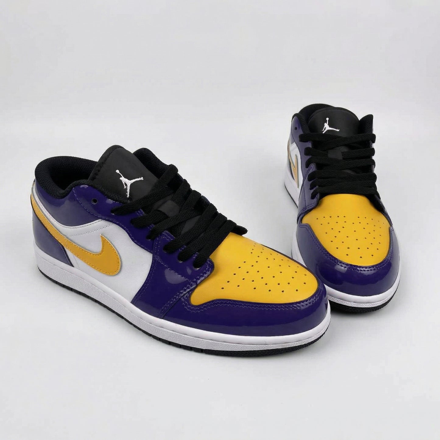 Air Jordan 1 Low SE | Court Purple & University Gold